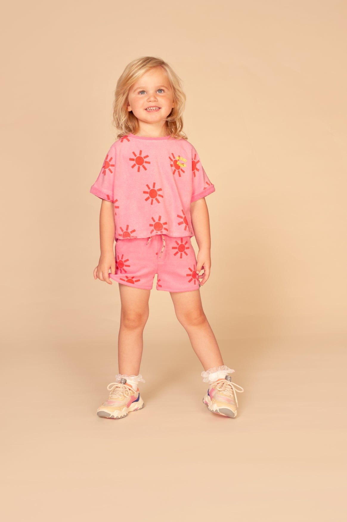 STAINS AND STORIES - BADSTOF T-SHIRT NEON PINK