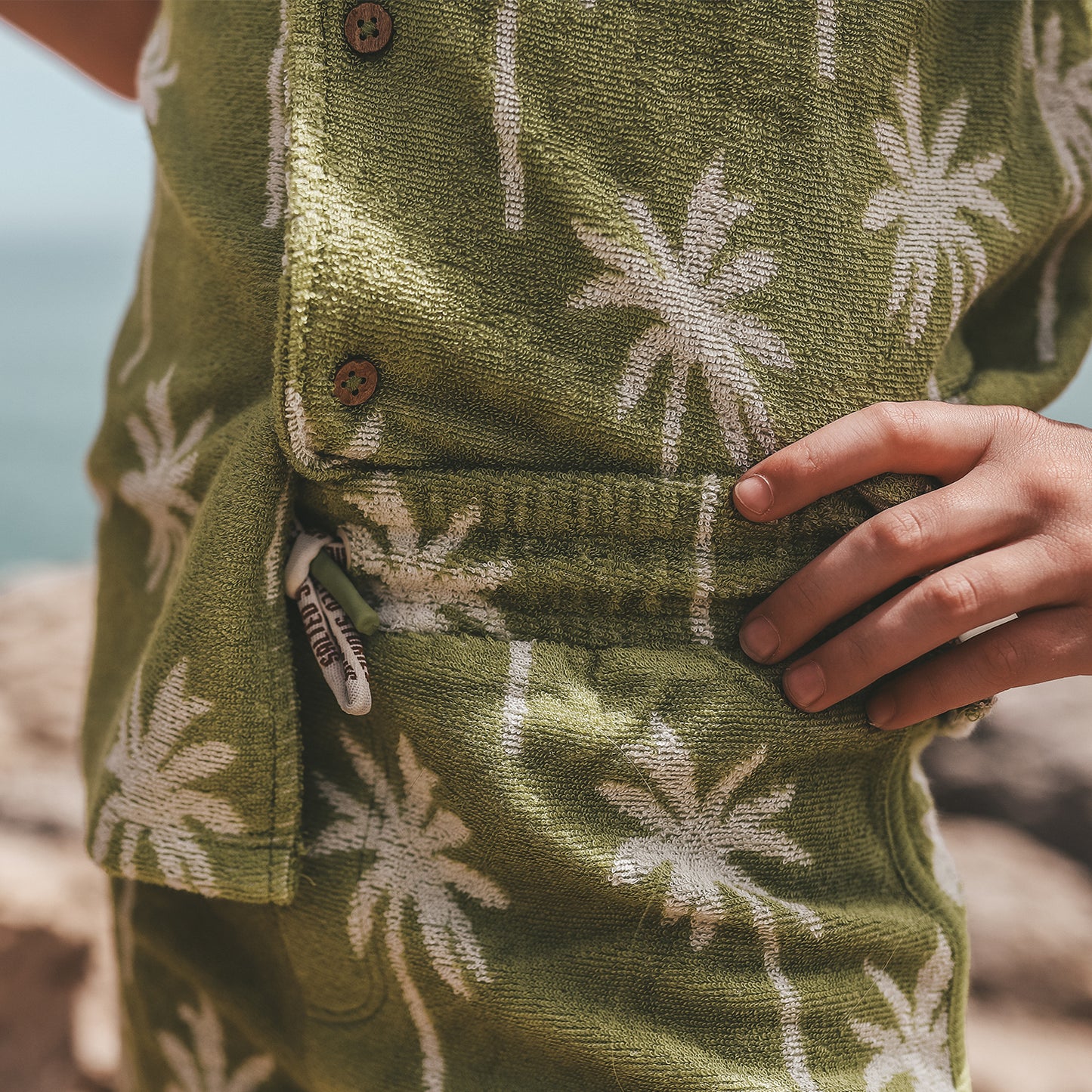 SALTED STORIES - BEACH PALMS SHORT
