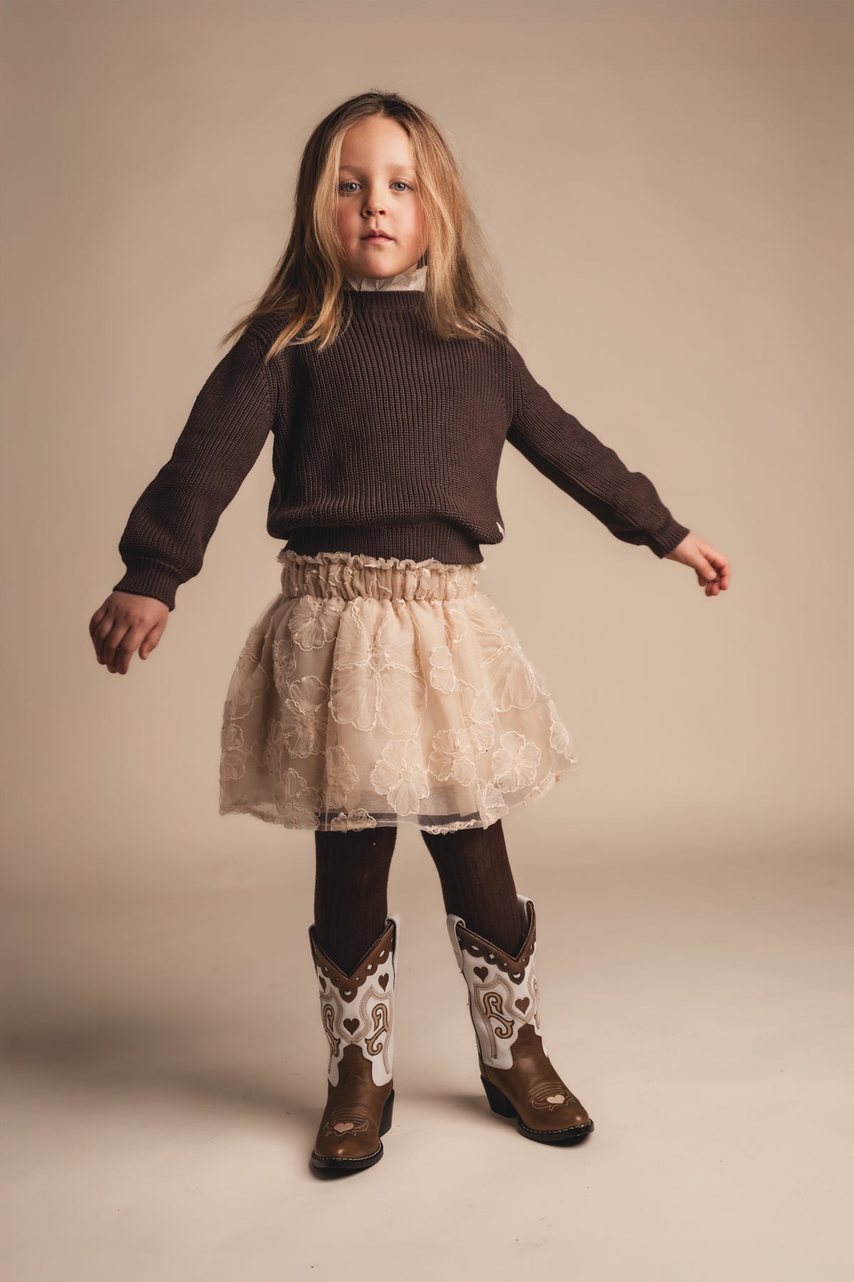 BAJE - TRUI MET KRAAG MAI BROWN CHOCO