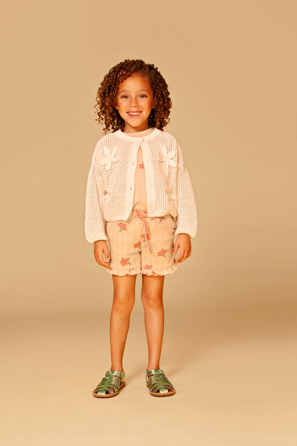 STAINS AND STORIES - IVORY GEHAAKT VEST 3D BLOEMEN