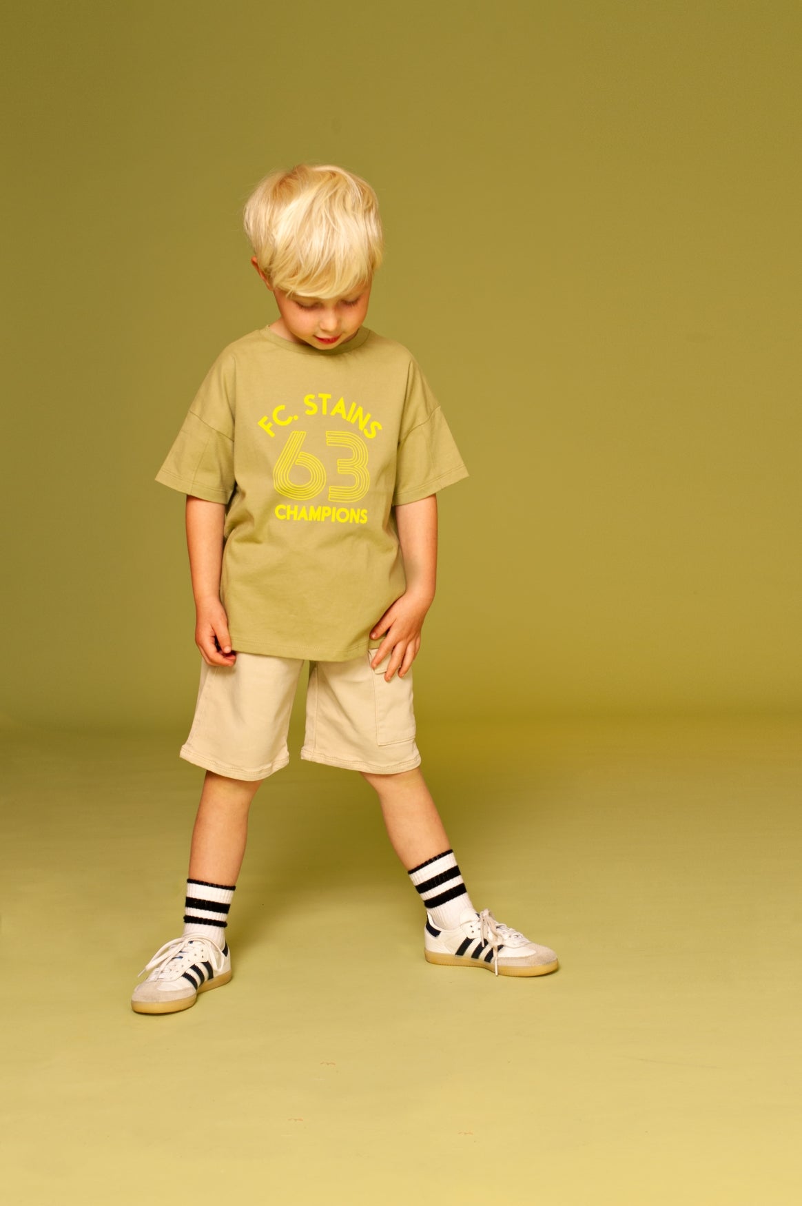 STAINS AND STORIES - STONE CARGO SHORT